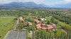 Trilocale ristrutturato all'interno del GardaGolf a Soiano del Lago