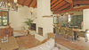 Detached villa with garden and terrace overlooking the lake, in an exclusive setting with swimming pool and tennis court, for sale in San Felice del Benaco