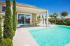 Sirmione, Punta Grò, end-of-terrace villa with a private pool, just a few metres from the lake, for sale