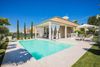 Sirmione, Punta Grò, end-of-terrace villa with a private pool, just a few metres from the lake, for sale