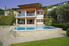 Villa with swimming pool and breathtaking lake view in Toscolano Maderno