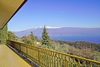 Single house with garden and amazing lake view